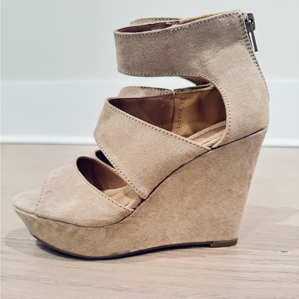 Christian Siriano Tan Wedge Sandals